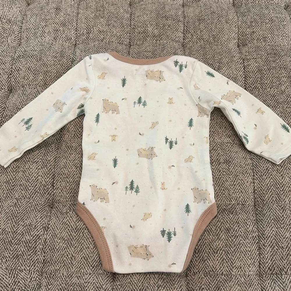 Le Top one piece size 3-6 mths